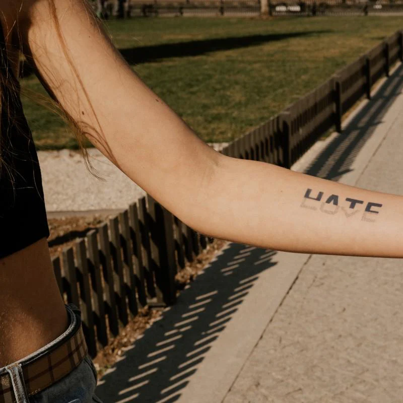 Love|Hate